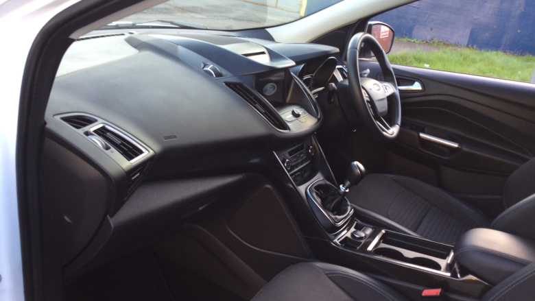 Ford Kuga 2.0 TDCi Titanium Edition 5dr 2WD Diesel Estate